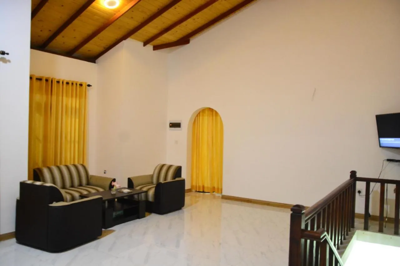 *** Hotel Seven Luck Palace Kandy Sri Lanka