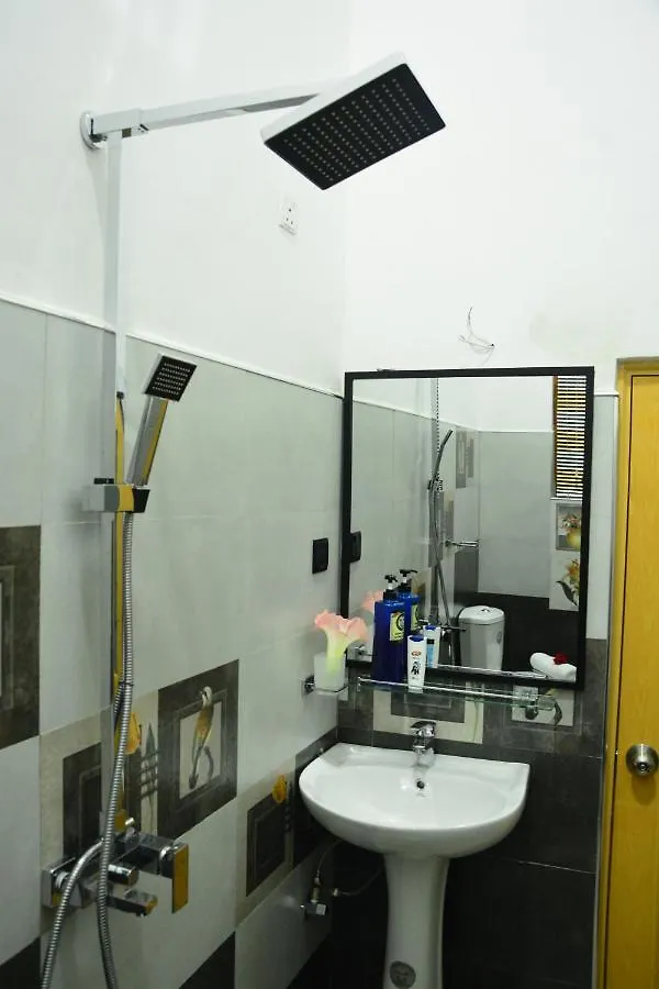 *** Hotel Seven Luck Palace Kandy Sri Lanka