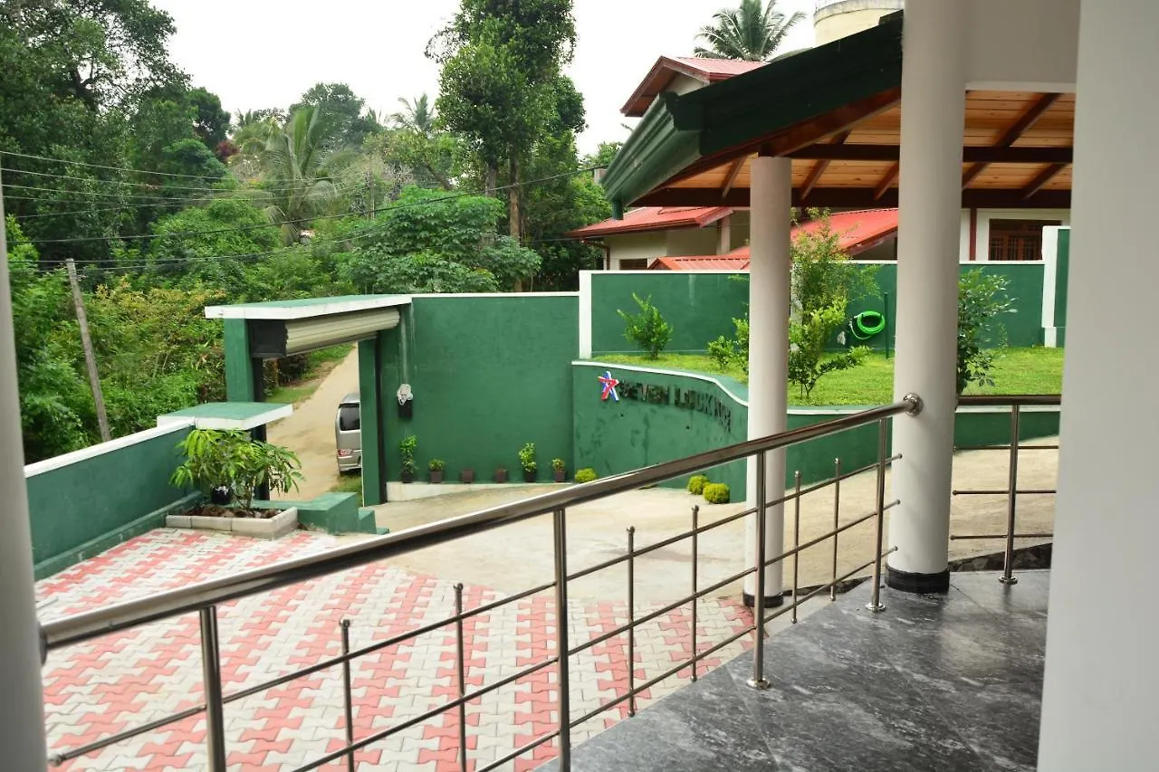 Hotel Seven Luck Palace Kandy
